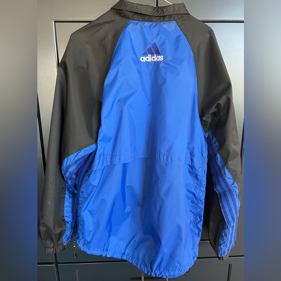 Adidas rain/wind jacket - Picture 2 of 5